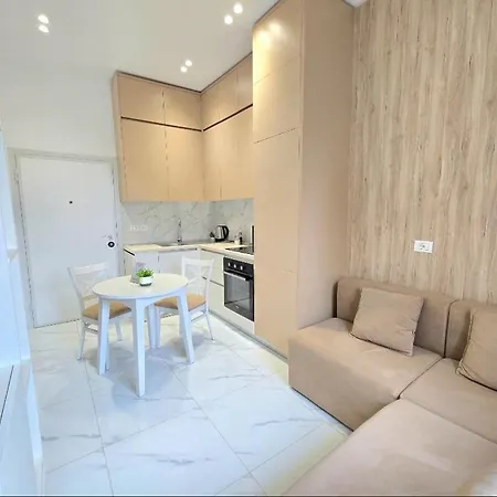 Center Unit For Rent Appartamento *